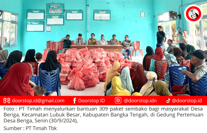 PT Timah Salurkan Ratusan Paket Sembako ke Desa Beriga, Warga: Alhamdulillah