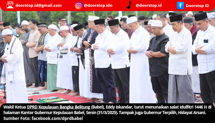 Eddy Iskandar Tunaikan Salat Idulfitri di Halaman Kantor Gubernur Babel