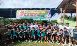 Turnamen Sepak Bola Usia Dini “Bang Rossi Cup” Semarakkan Hari Bhayangkara ke-79 di Air Gegas