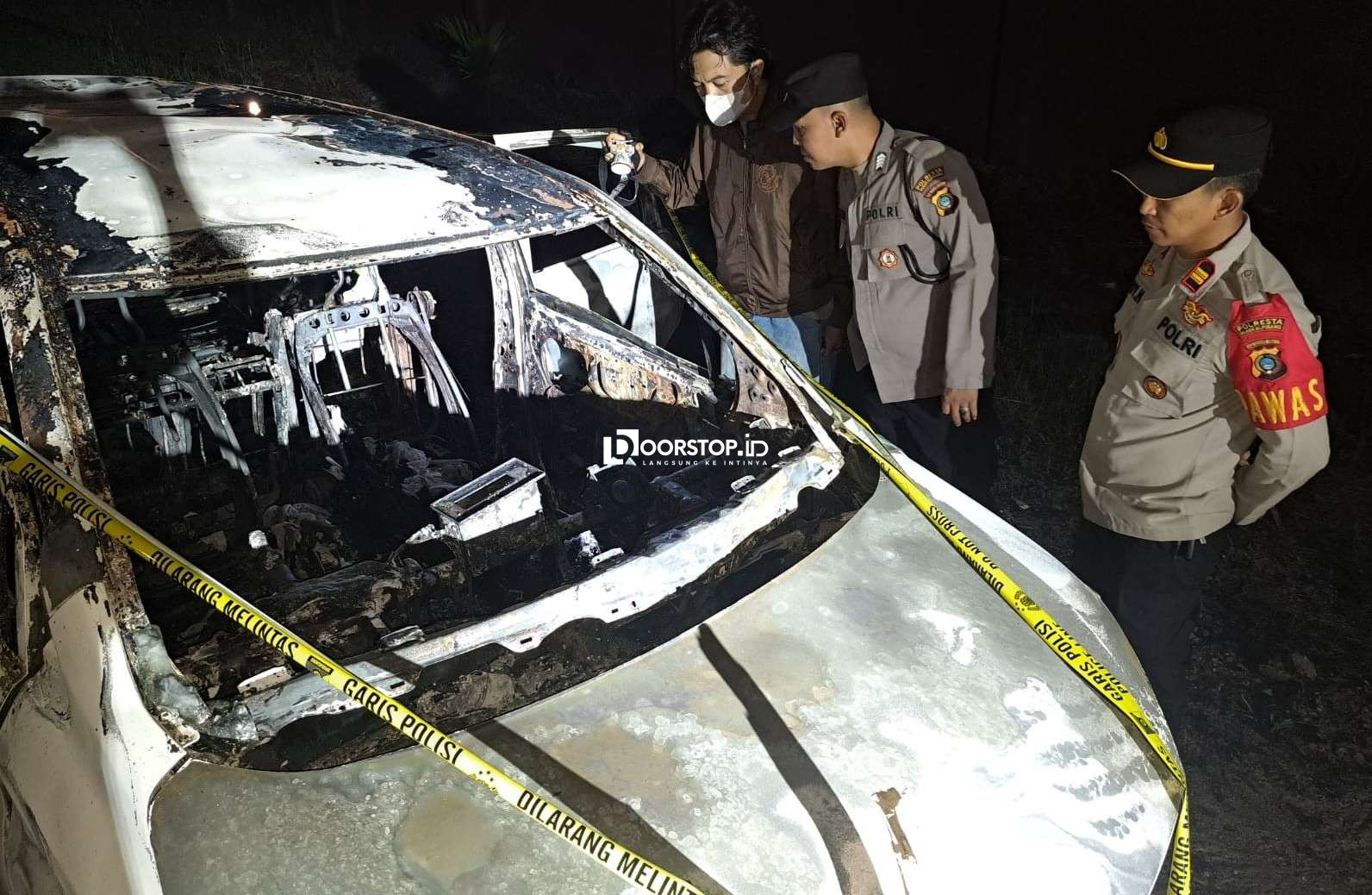 Tulang Belulang Ditemukan dalam Mobil Terbakar di Samping Soll Marina, Diduga Manusia