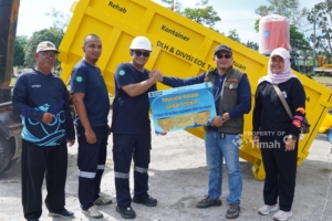 Bantu Penanganan Sampah, PT Timah Dukung Perbaikan Kontainer Sampah di Kabupaten Bangka