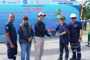 PT Timah Serahkan Bantuan Bibit untuk Rumah Kompos KSM Resam, Kolaborasi dalam Penghijauan
