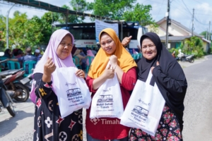HUT ke-49: PT Timah Hadirkan Layanan Kesehatan Gratis, Ratusan Warga Bangka Tengah Antusias Berobat di Mobil Sehat