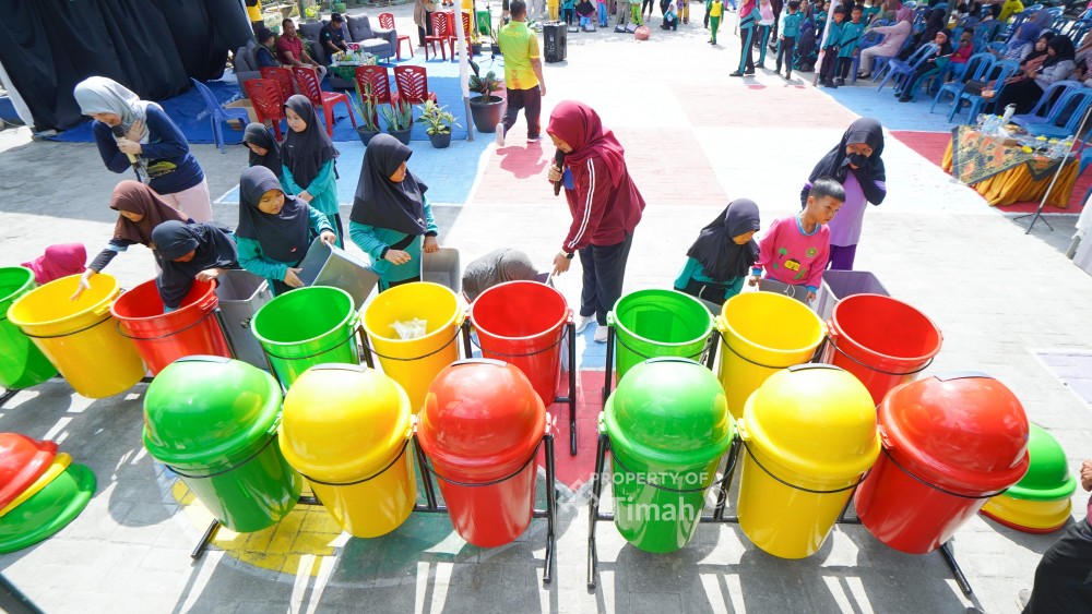 Bangun Kepedulian Lingkungan Sejak Dini, PT Timah Dukung SDN 1 Pemali Jadi Sekolah Adiwiyata Mandiri