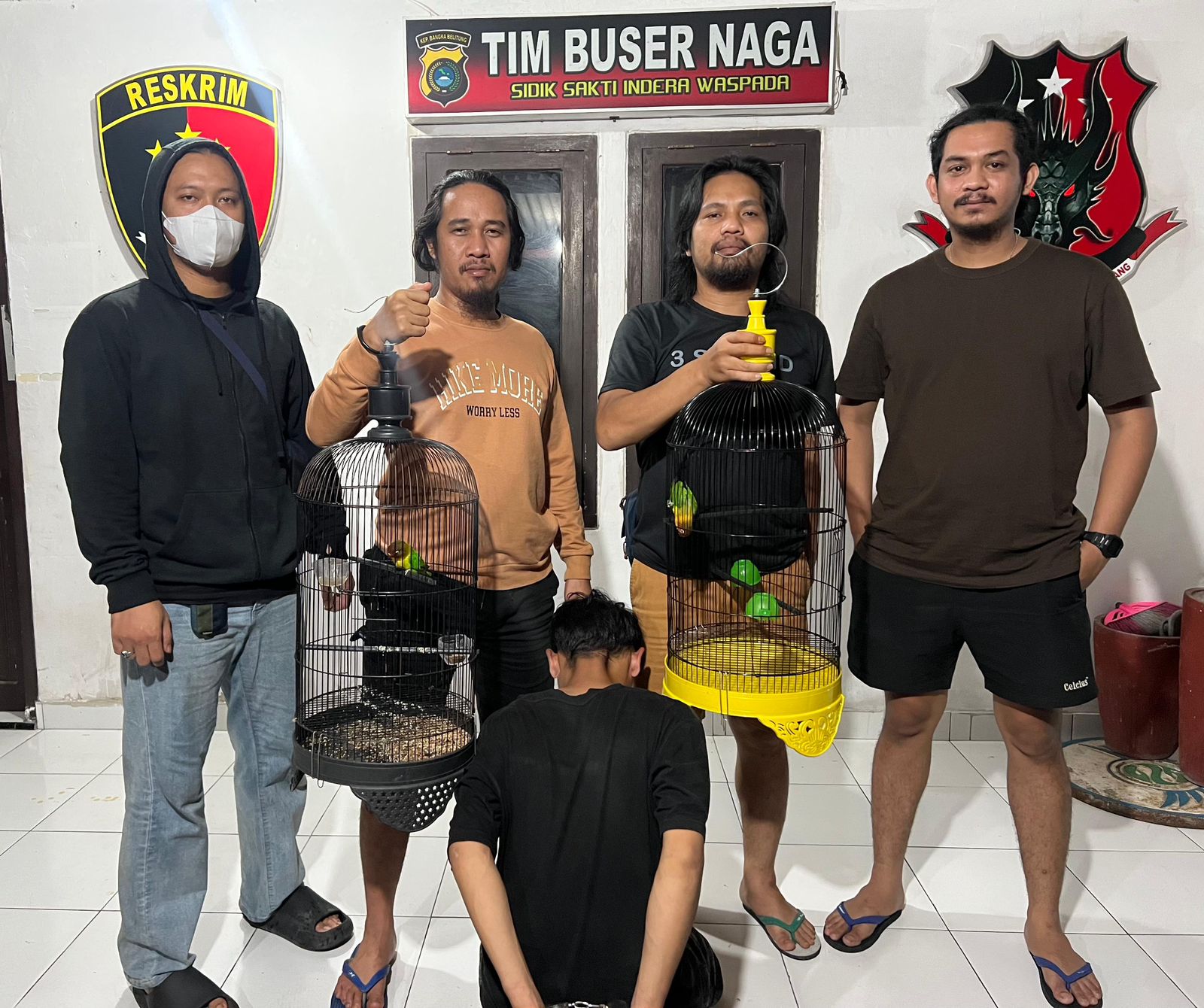 Tim Buser Naga Polresta Pangkalpinang Ringkus Pencuri Burung Lovebird, Pelaku Diamankan Bersama Barang Bukti