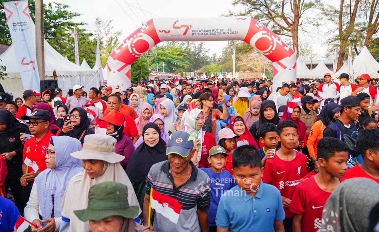 Semaraknya Pekan Sehat HUT ke-49 PT Timah di Belitung Timur, Ribuan Warga Tumpah Ruah Berjalan Sehat