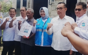 PLN Babel Nyalakan Harapan Lewat Program Light Up The Dream