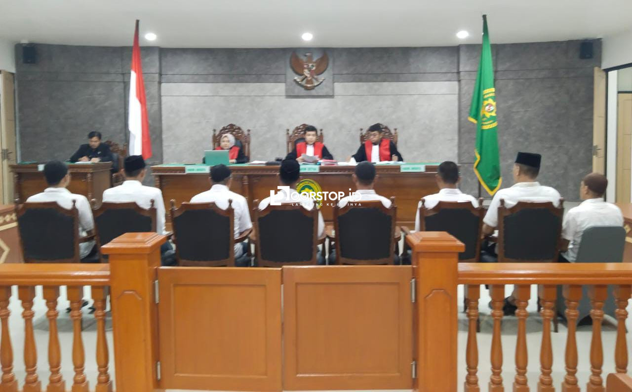 Delapan Terdakwa Pengeroyokan Wartawan Belitung Jalani Sidang Perdana di PN Tanjungpandan