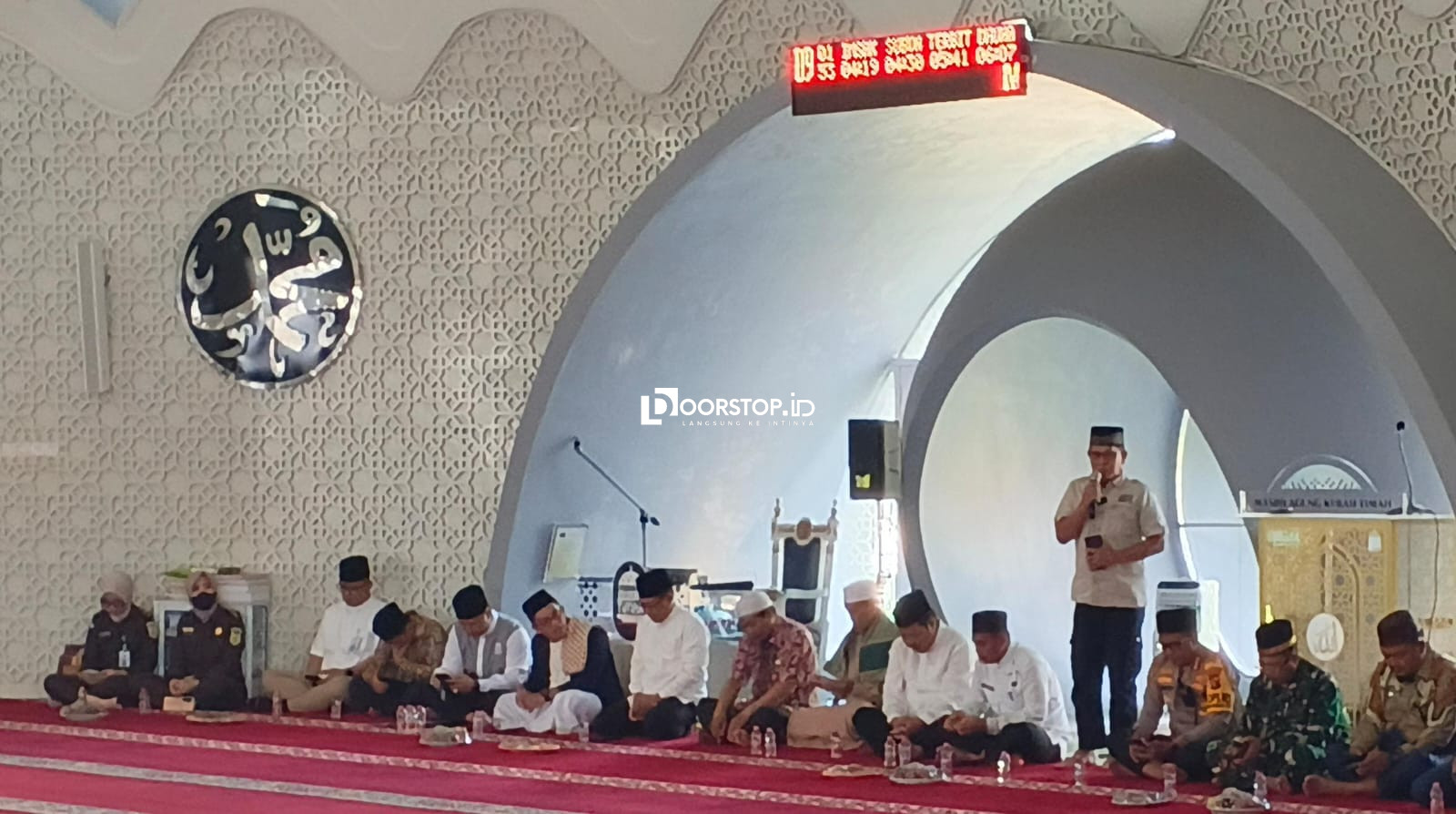 Gelar Tabligh Akbar dan Nganggung di Masjid Agung Kubah Timah, Subekti: Jaga Persatuan Bangun Kota Pangkalpinang