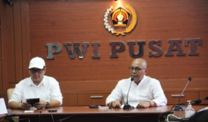 PWI Pusat Prihatin Pencabutan ID Pers Istana Jurnalis CNN Indonesia