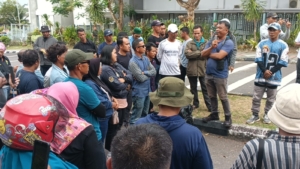 Komunitas Pejuang Tambang Rakyat Bangka Geruduk Kantor PT Timah, Desak Libatkan Masyarakat dalam Penambangan