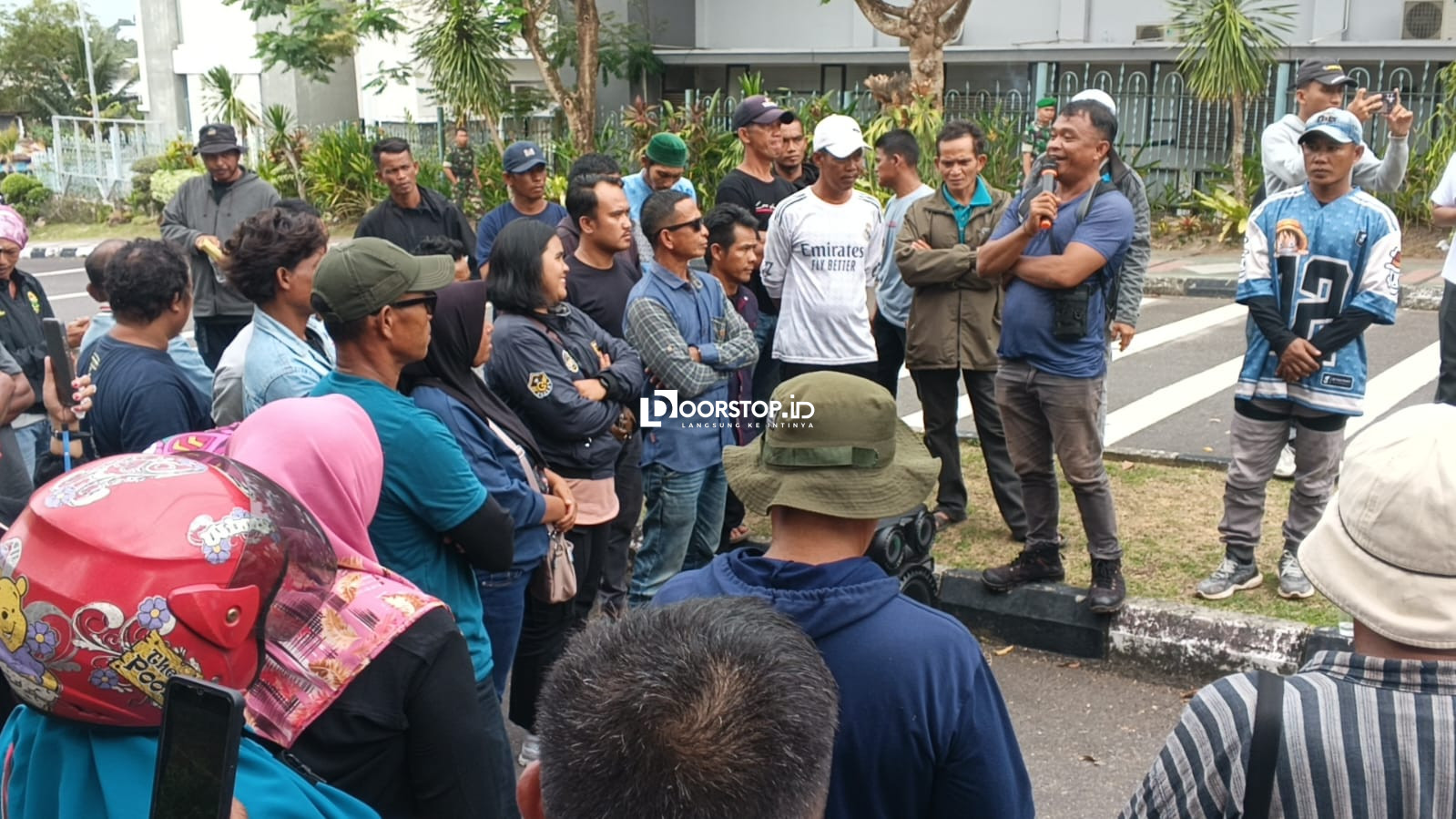 Komunitas Pejuang Tambang Rakyat Bangka Geruduk Kantor PT Timah, Desak Libatkan Masyarakat dalam Penambangan