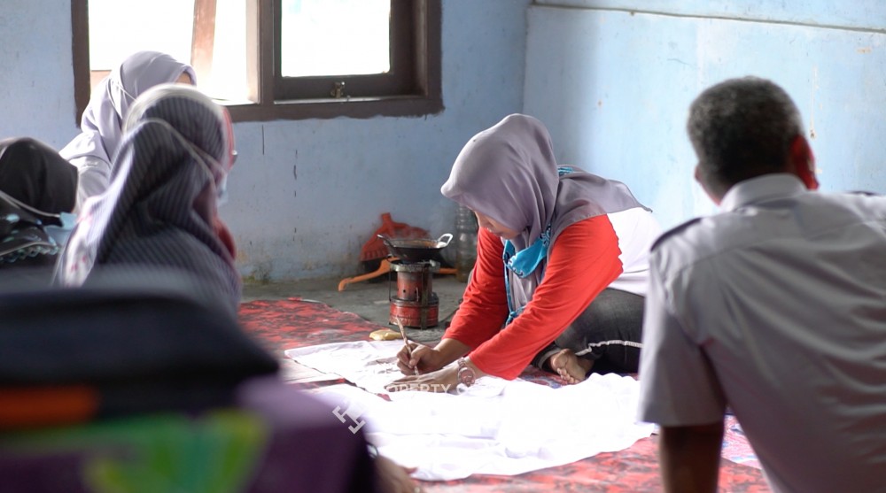 PT Timah Hadirkan Dukungan Nyata bagi Perajin, Batik Pakkis Hadirkan Motif Balok Timah