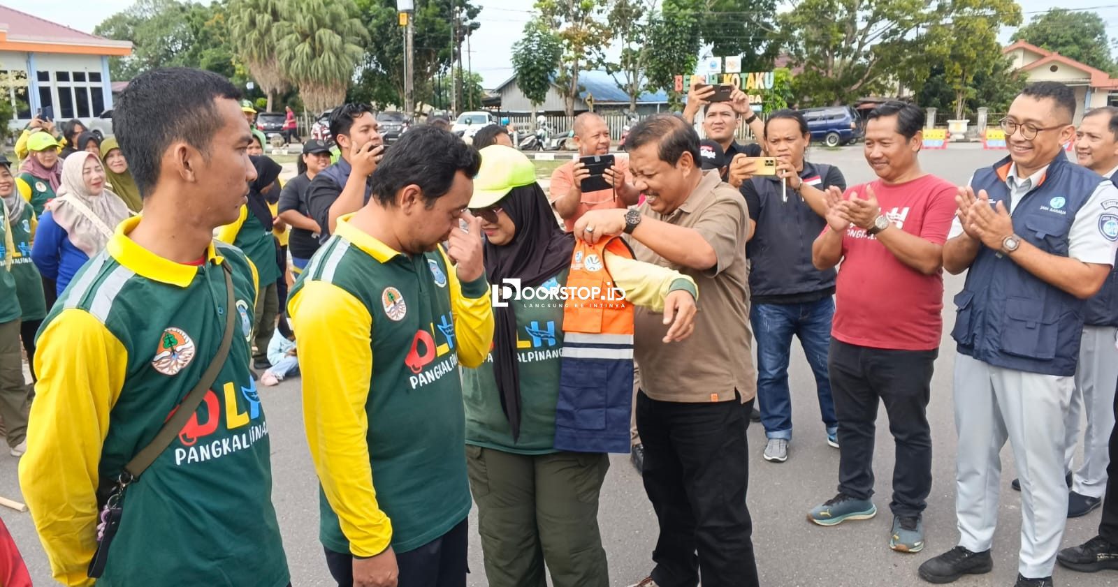 Pemkot Pangkalpinang Terima Bantuan TJSL Jasa Raharja Babel untuk Tenaga Kebersihan