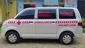 Warga Bukit Layang Terima Ambulans Desa Pertama dari Gubernur Babel