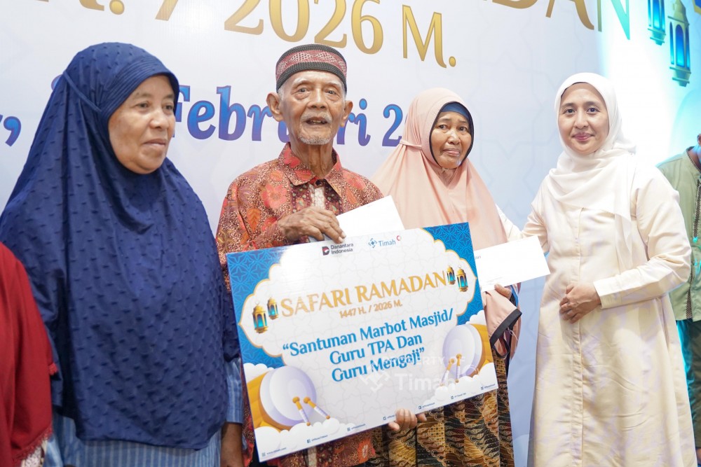 Momentum Ramadan, PT TIMAH Berbagi Kebahagiaan dengan Guru Ngaji dan Marbot Masjid