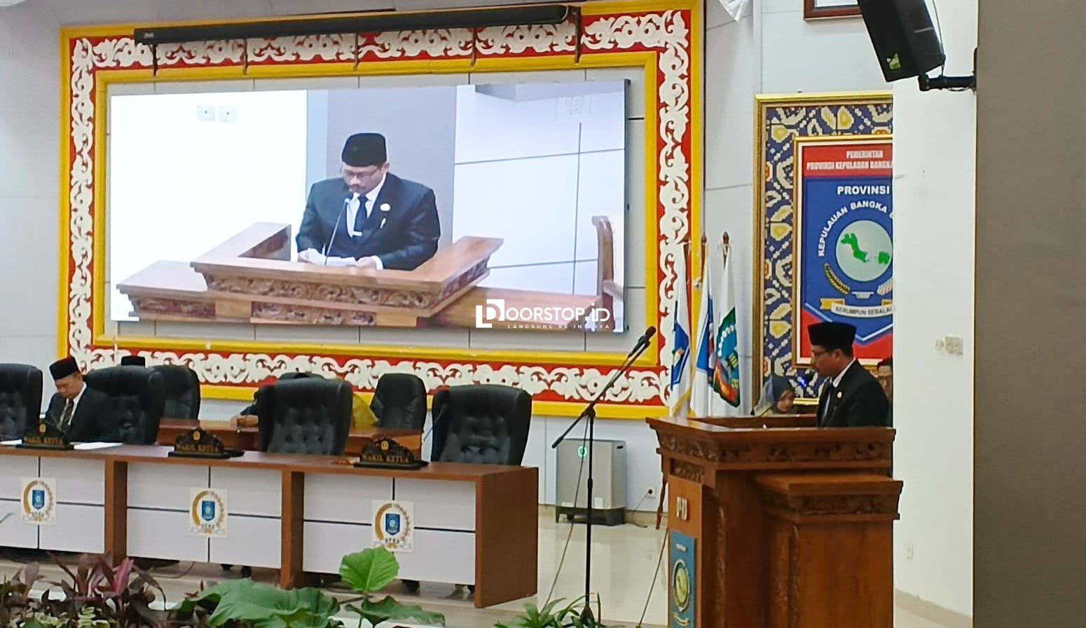 Hadiri Pelantikan PAW DPRD dan Penetapan Pimpinan BK, Pj Sekda Babel Tekankan Sinergi demi Kesejahteraan Rakyat