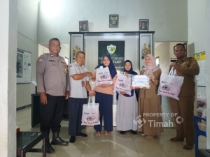 PT TIMAH Terus Bergerak Salurkan Sembako bagi Masyarakat Jelang Idulfitri, Warga Bangka Barat Sambut Antusias