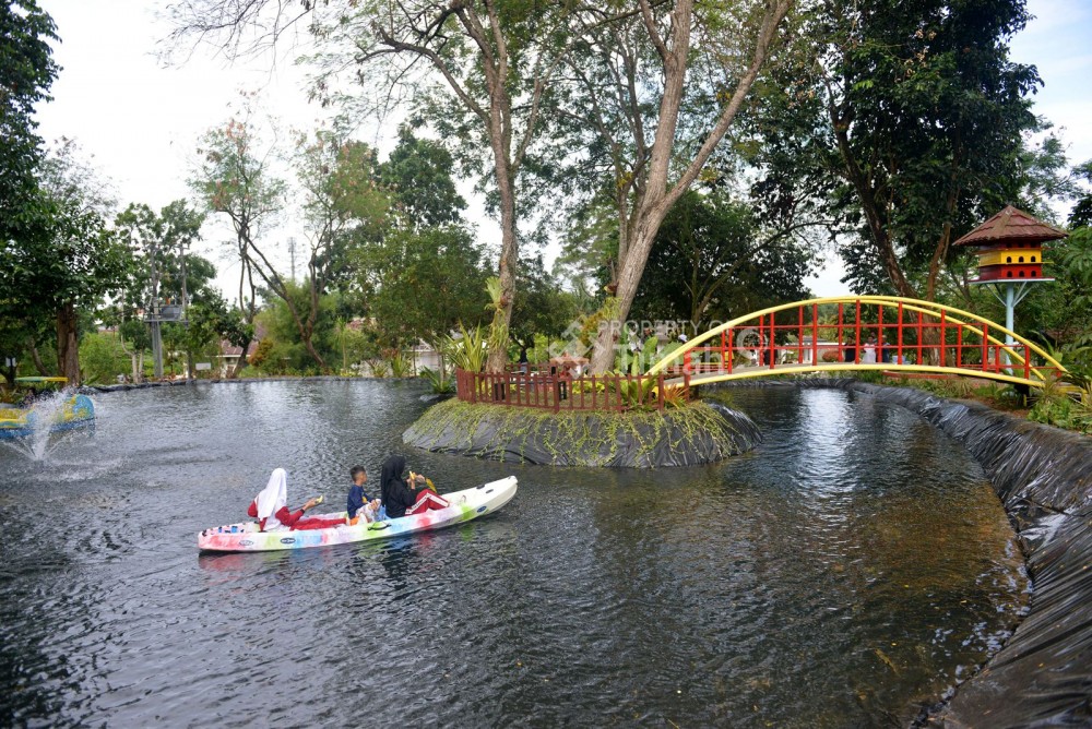 Hijau, Nyaman dan Edukatif: Tins Green Garden Foresttree Jadi Destinasi Favorit Warga
