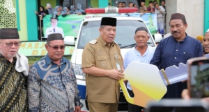Gubernur Hidayat Arsani Serahkan Bantuan Ambulans untuk Masjid As-Salam Kace, Perkuat Layanan Kesehatan Masyarakat