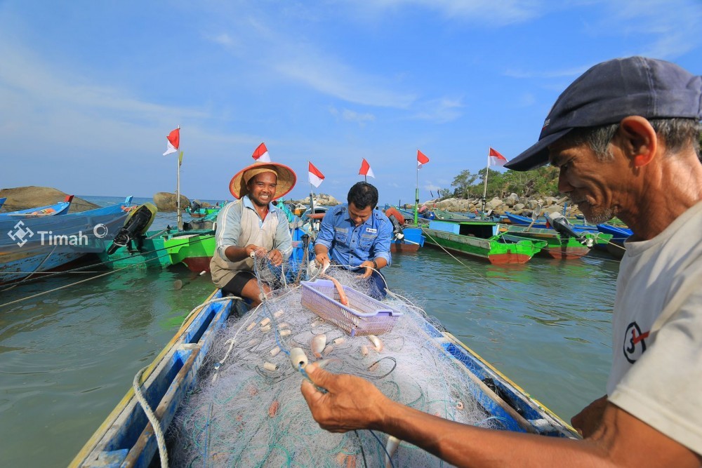 PT TIMAH Perkuat Kesejahteraan Pesisir Lewat Program Pemberdayaan hingga Perlindungan Sosial