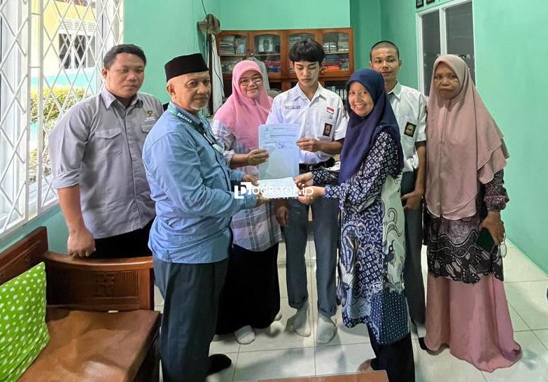BAZNAS Babel Kucurkan Rp8,4 Juta untuk Lunasi Tunggakan Biaya 7 Siswa SMK PGRI Pangkalpinang