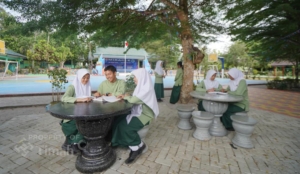 Menyalakan Asa Generasi, Komitmen PT TIMAH Hadirkan Dukungan Nyata untuk Pendidikan