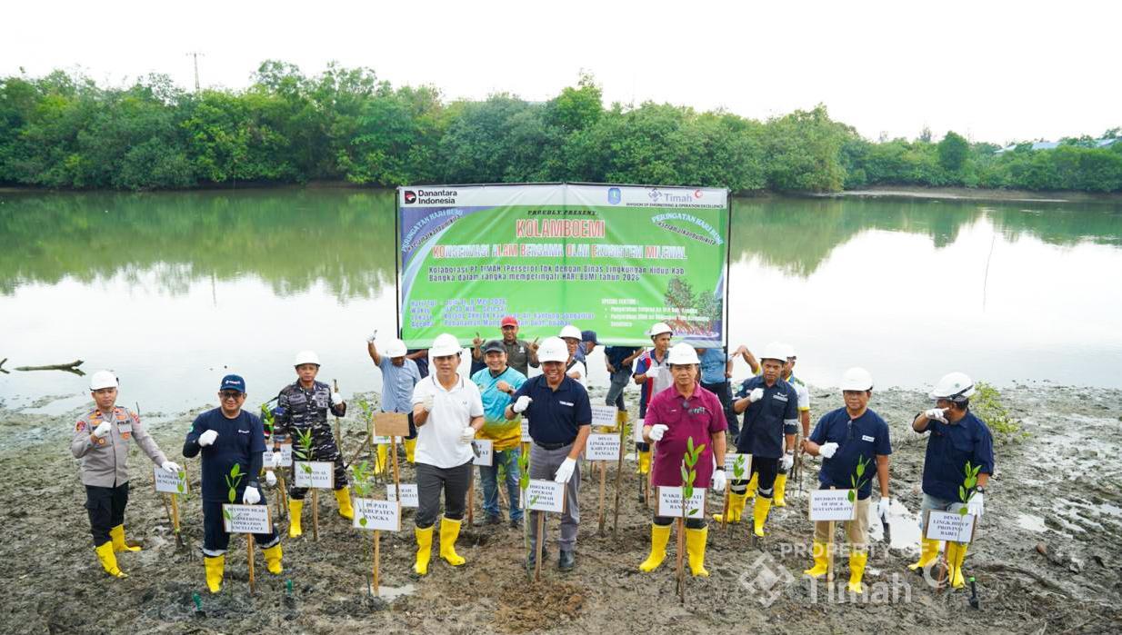 Bersama Pemkab Bangka, PT TIMAH Tanam Pohon di Kolong AKHLAK Air Kantung