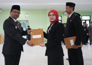 Pj Sekda Babel Lantik 14 Pejabat Baru, Fery: Jangan Persulit Urusan Rakyat