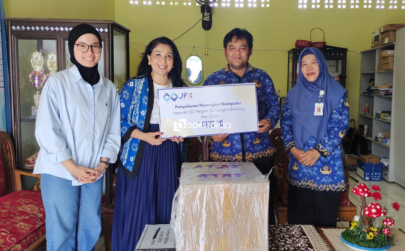 JFX Salurkan Bantuan Komputer dan Hewan Kurban di Bangka Belitung