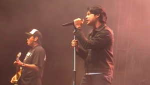 “Sound of Babel Vol 6”: Dari Ambyar ke Bergoyang, Ribuan Penonton Padati GOR Sahabudin