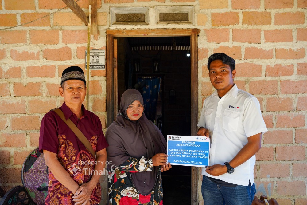 Mahasiswi di Bangka Selatan Dapat Bantuan Pendidikan dari PT TIMAH