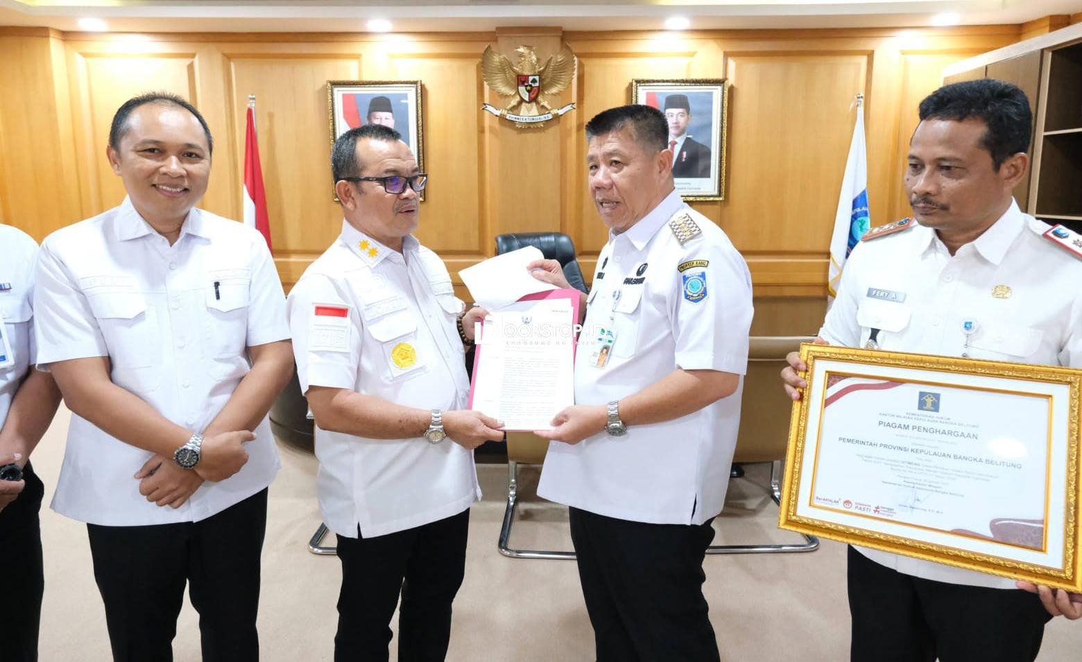 Gubernur Hidayat Arsani Terima Penghargaan Indeks Reformasi Hukum Predikat Istimewa dari Kemenkum