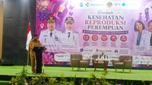 Buka Seminar Reproduksi, Prof Udin: Kesehatan Perempuan Fondasi Utama SDM Unggul