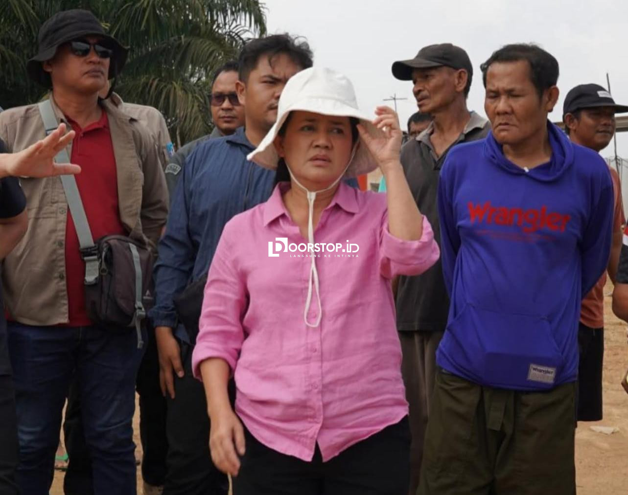 Akses Jalan Desa Nangka Dibuka Kembali, Rina Tarol: Kepentingan Rakyat Harus Prioritas