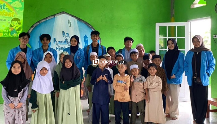 Tanamkan Mimpi Sejak Dini, Mahasiswa UBB Ajak Anak Yayasan Daarul Hasanah Berani Belajar dan Peduli