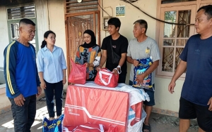 Kebakaran di Jalan Teladan Toboali, Rina Tarol Salurkan Bantuan Pemprov Babel dan Pribadi