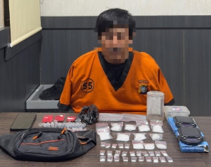 Polda Babel Ringkus Bandar Narkoba di Sungailiat, 100 Gram Sabu Siap Edar Disita