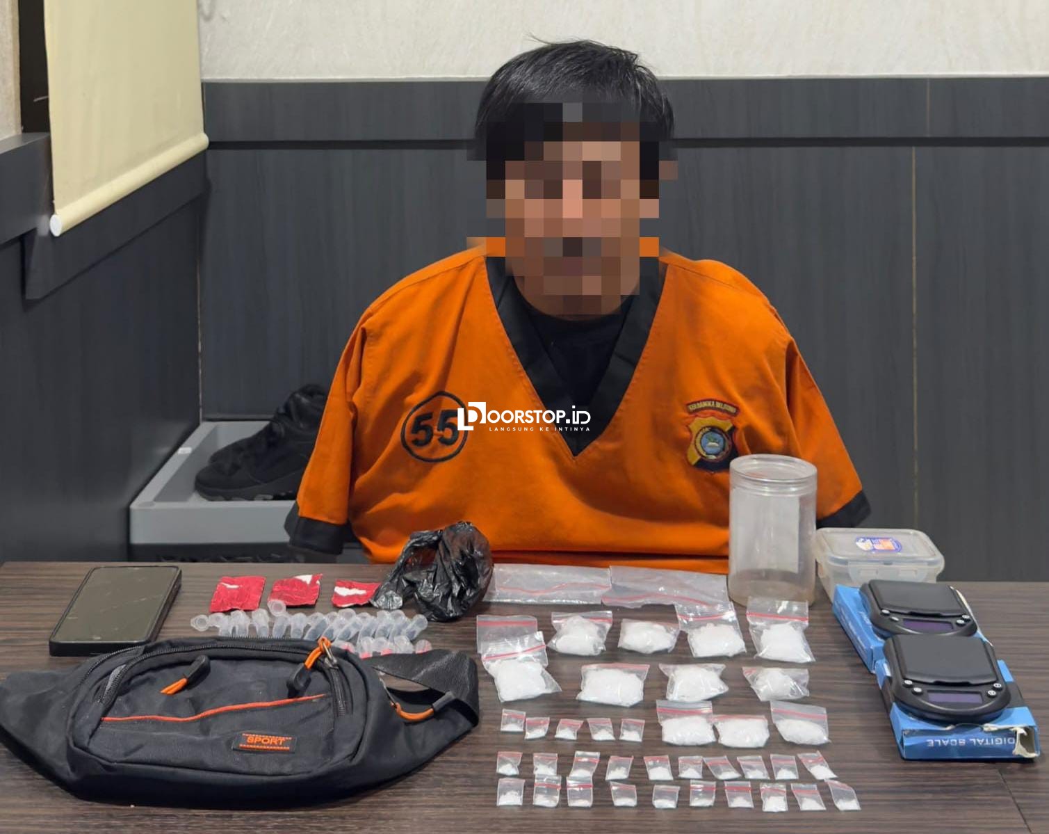 Polda Babel Ringkus Bandar Narkoba di Sungailiat, 100 Gram Sabu Siap Edar Disita