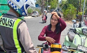 Satlantas Polres Belitung Tingkatkan Kesadaran Tertib Berlalu Lintas Melalui ETLE Handheld