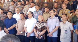Geruduk Kantor DPRD Babel, Ratusan Massa Almaster Tuntut Hak Plasma dan Kejelasan 461 Ton Timah Sitaan
