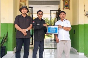 PT TIMAH Bantu Wujudkan Fasilitas Literasi SMPN 2 Simpang Katis