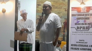 Mendra Kurniawan Tampung Keluhan Warga Kampung Jawa Sungailiat Saat Reses