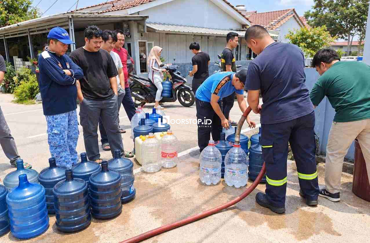 Musim Kemarau, PT TIMAH Gerak Cepat Salurkan Air Bersih untuk Warga Pangkalpinang