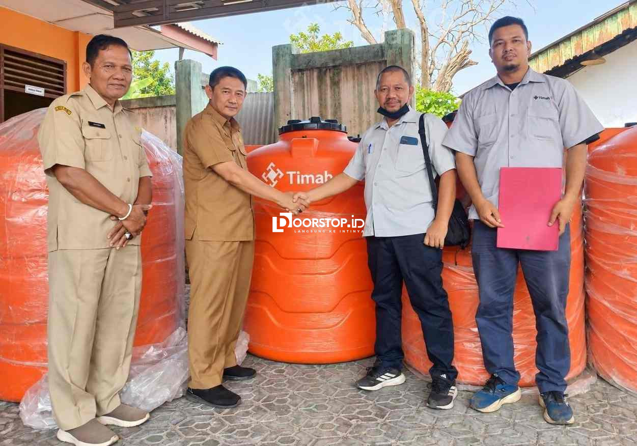 PT TIMAH Berkolaborasi dengan BPBD Bangka Barat Hadirkan Tangki Air Bersih bagi Warga