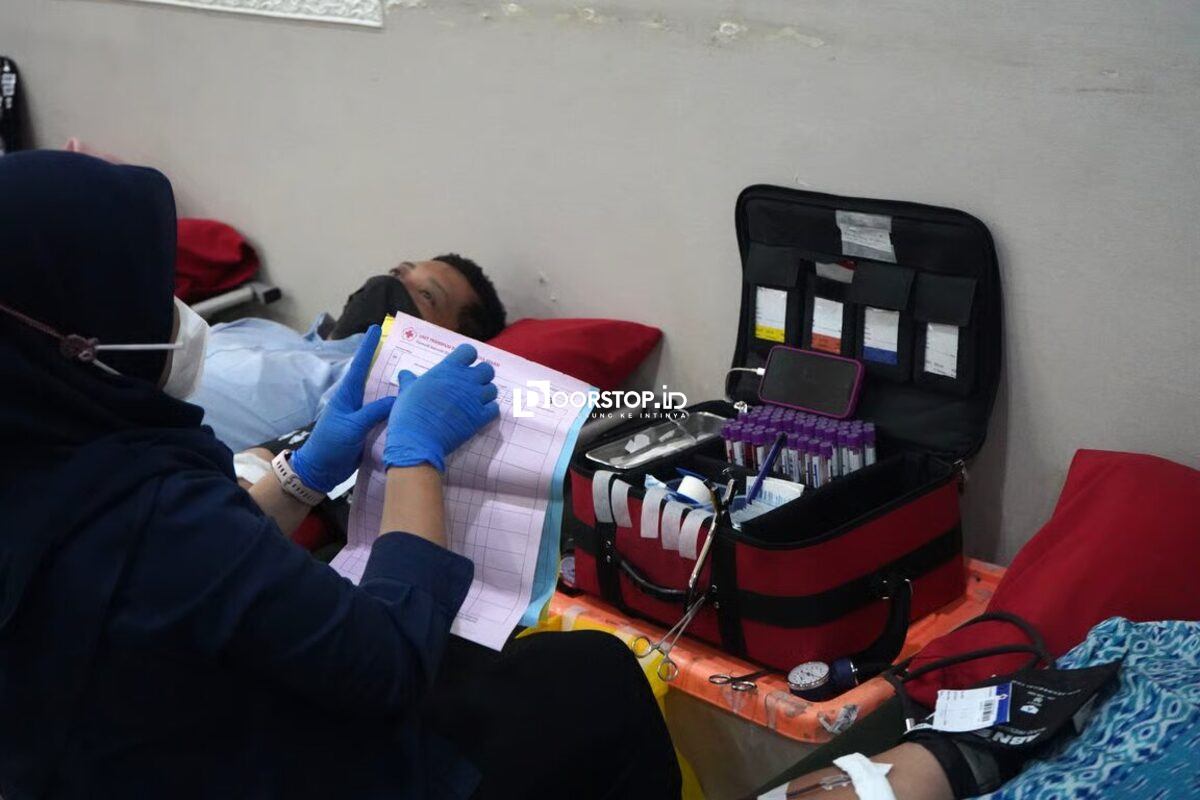Berbagi di Hari Jadi, KAI Logistik Gelar Donor Darah untuk Sesama