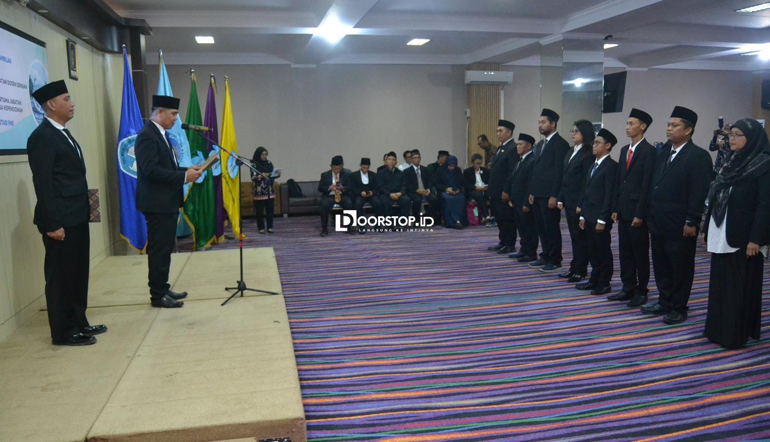 Rektor UBB Lantik 10 Dosen dan Angkat 10 Tendik, Tekankan Amanah dan Profesionalisme