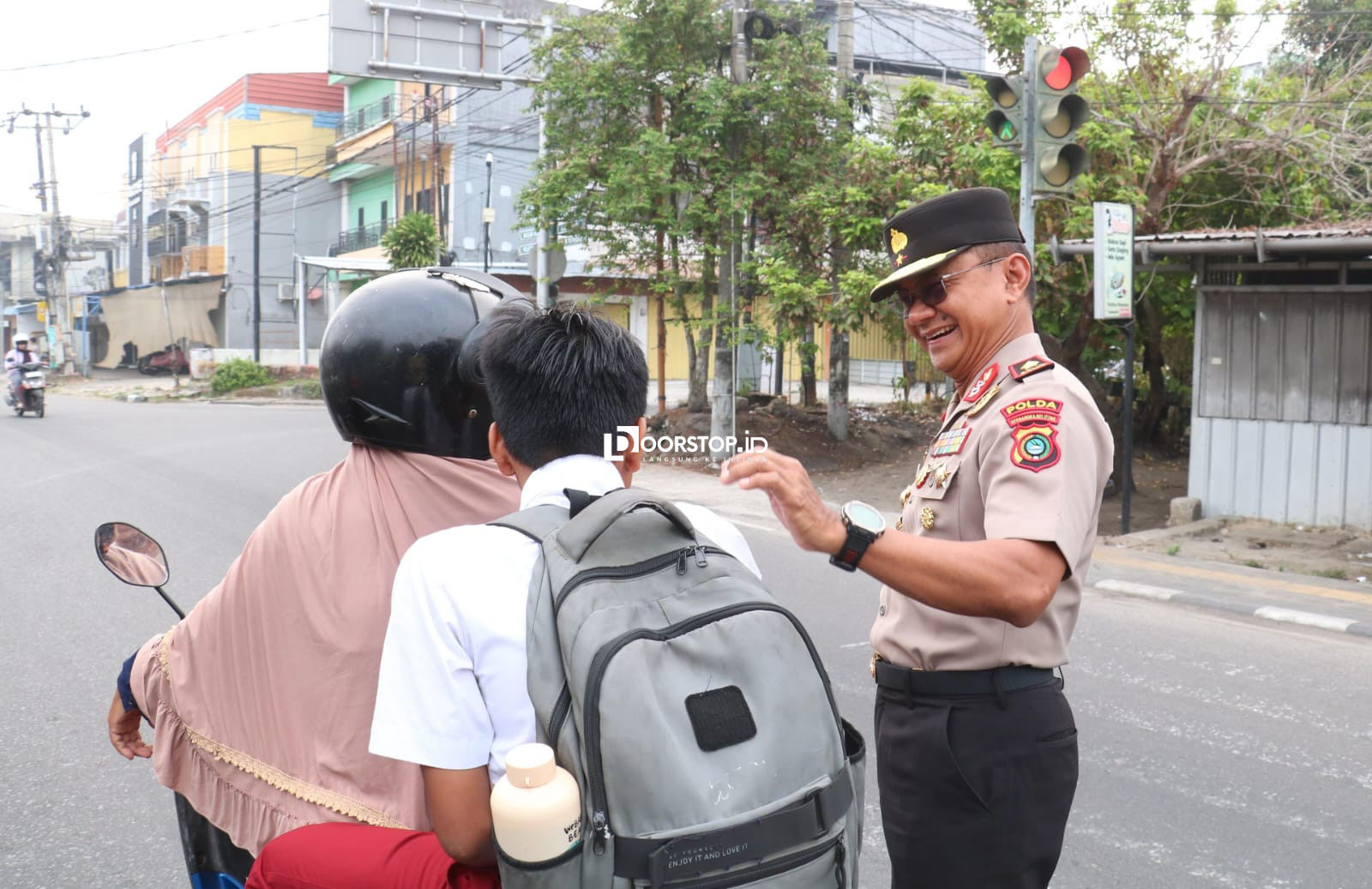 Wakapolda Babel Turun ke Jalan Atur Lalin di Simpang Rahat Belitung