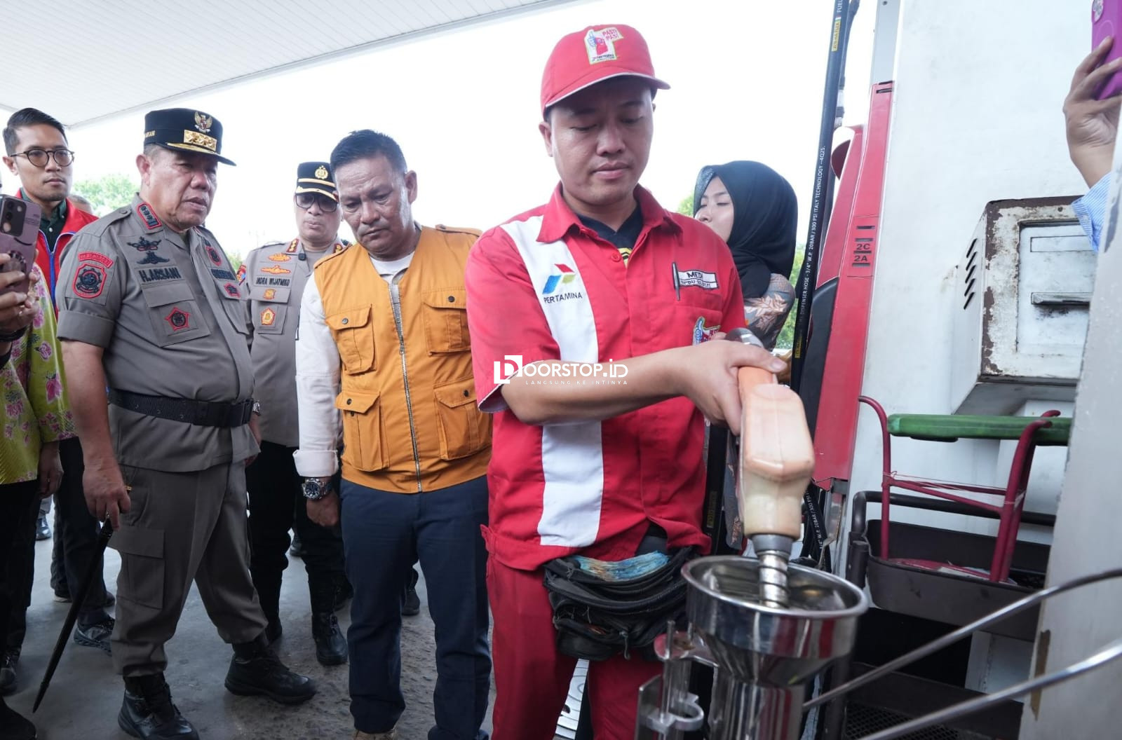 Sidak 7 SPBU, Gubernur Hidayat: Tak Ada Ruang bagi Oknum Nakal 