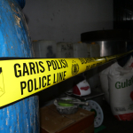 Polisi Gerebek Rumah Produksi Arak di Belitung, 30 Drum Fermentasi dan Belasan Jerigen Arak Siap Edar Disita